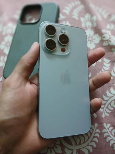 Apple iPhone 15 Pro natural titanium non pta jv