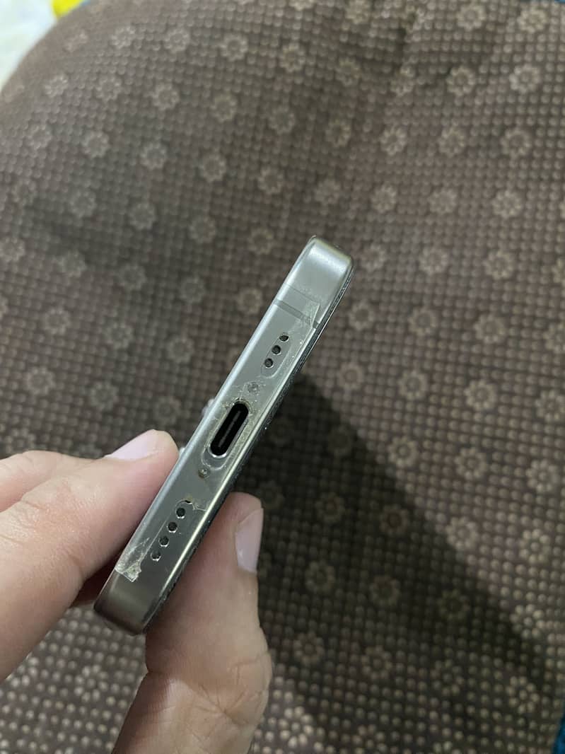 Apple iPhone 15 Pro 8