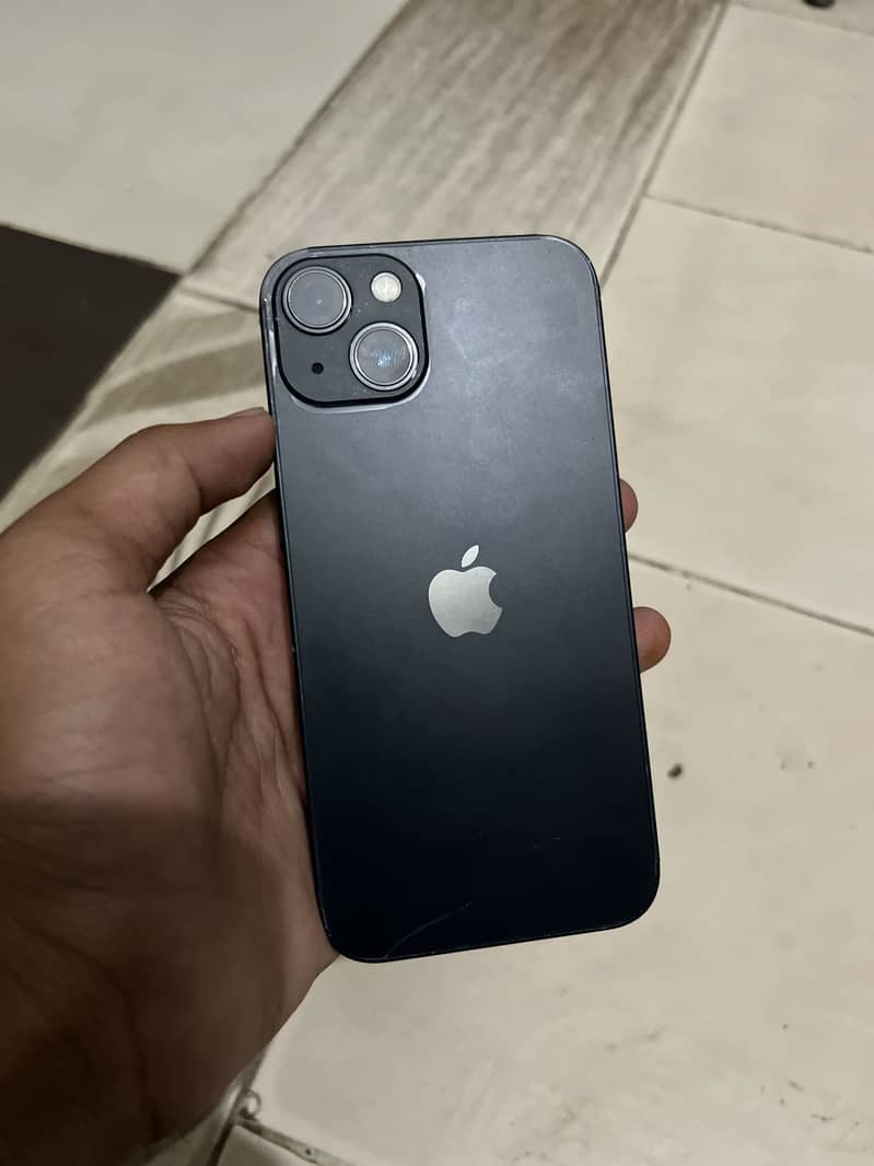 Apple iPhone 13 5