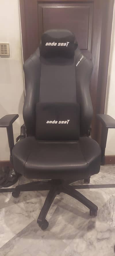Gaming chair anda seat with all accessories