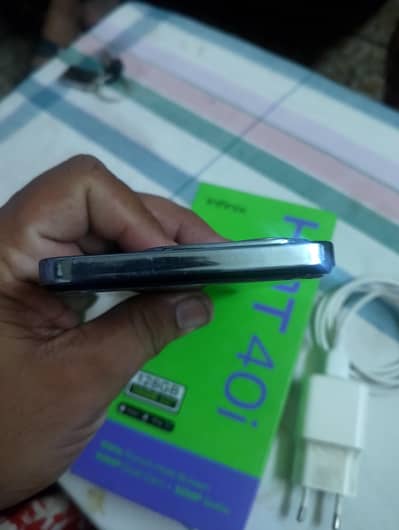 Infinix Hot 40i