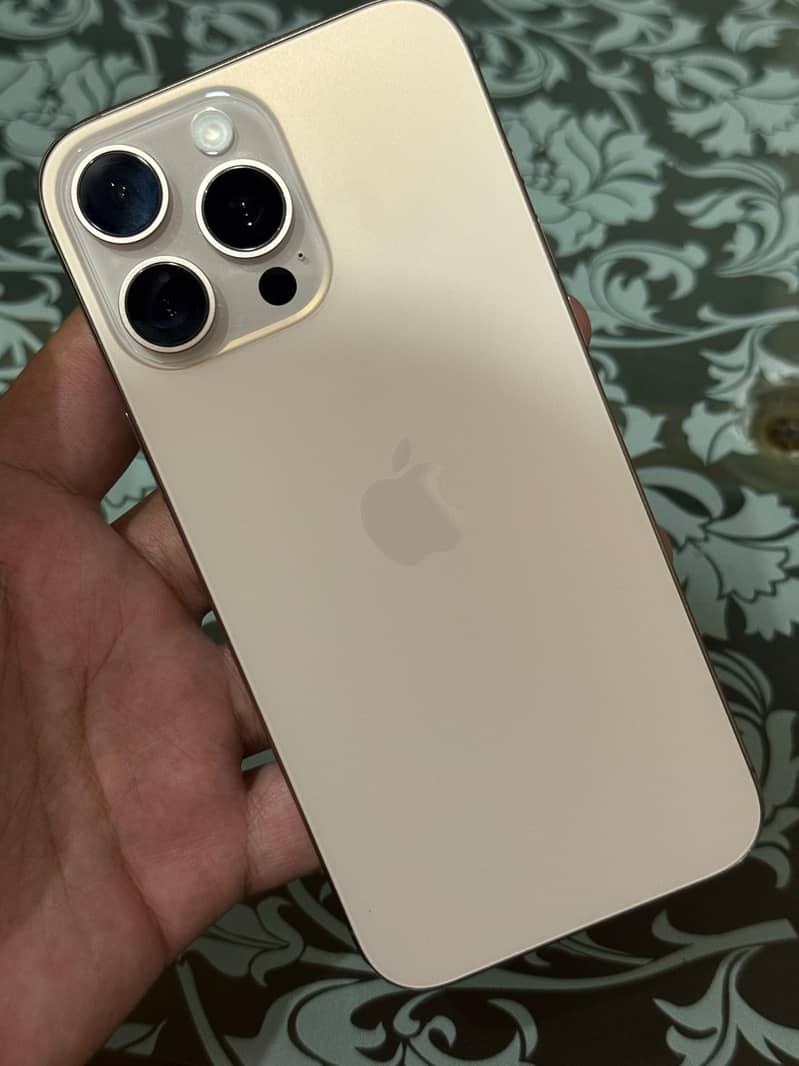 IPhone 16 Pro Max 0