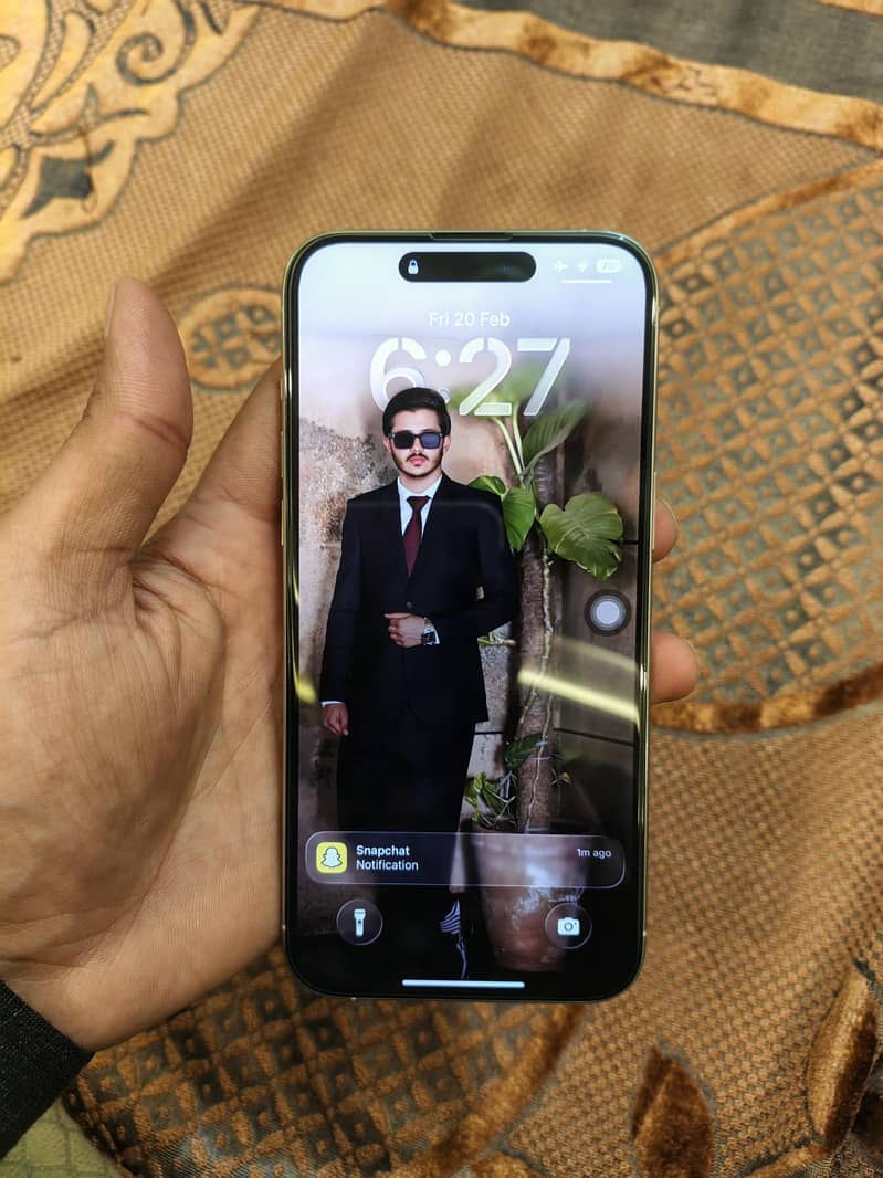 Apple iPhone 15 Pro Max 2