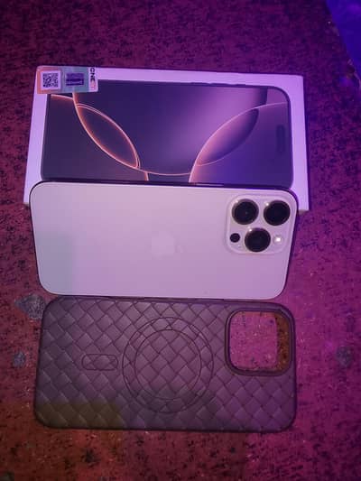 Apple iPhone 16 Pro Max
