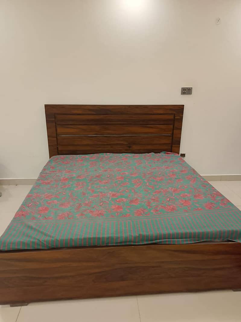 Solid King Size Bed Frame - Excellent Condition 2