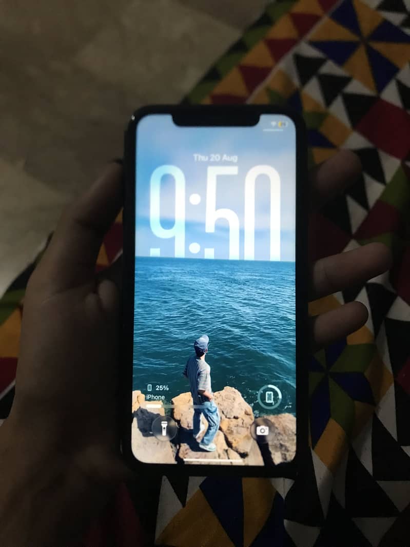 Apple iPhone 11 0