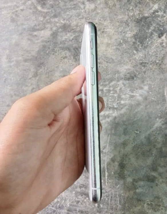 Apple iPhone X 1