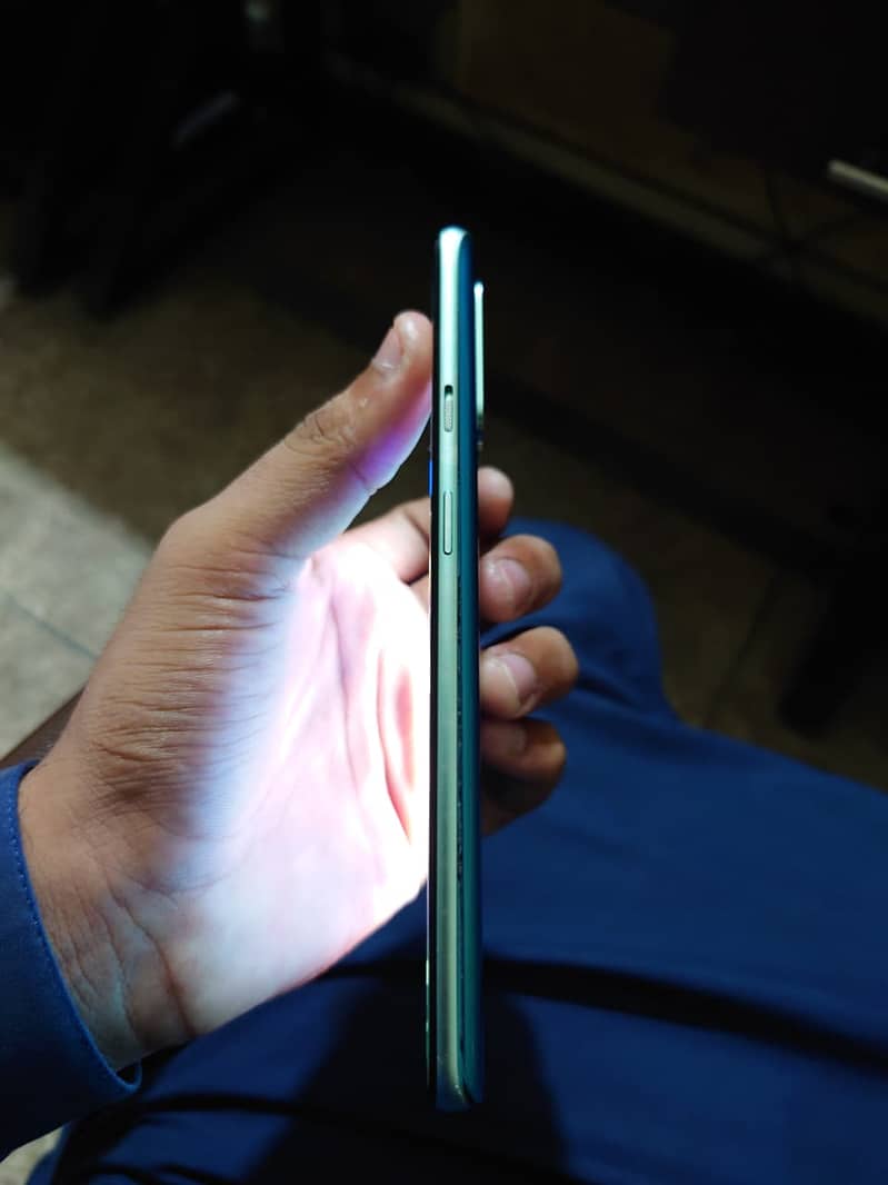 One Plus 8T 4