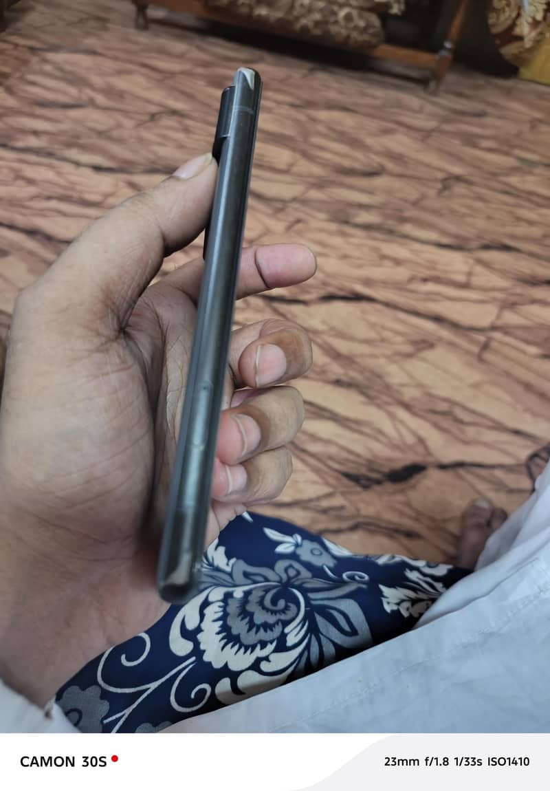 Google Pixel 6 4