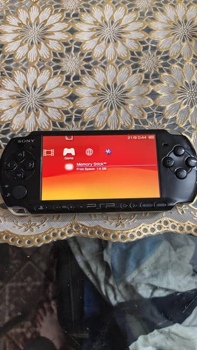 Psp 3000  in good condition (32 gb)