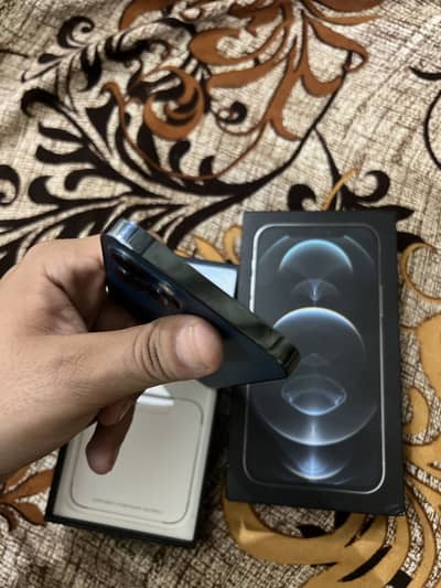 Apple iPhone 12 Pro