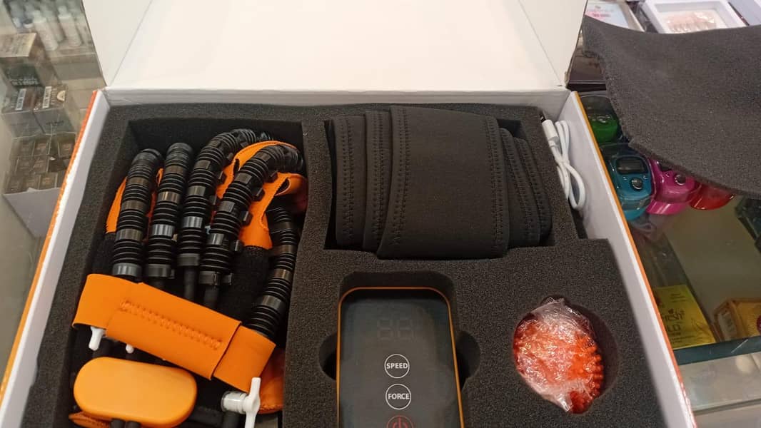 Portable hand function training device 0
