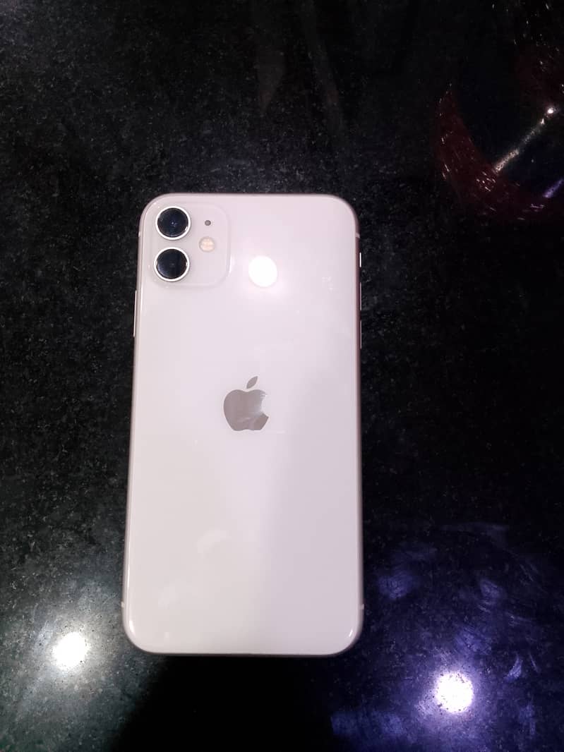 Apple iPhone 11 10