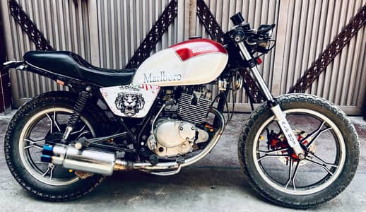 Suzuki GS150