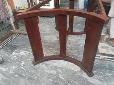 pelremium quality sheesham wood Dinning table