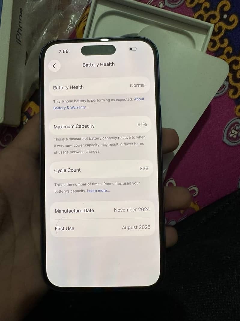 Apple iPhone 16 1
