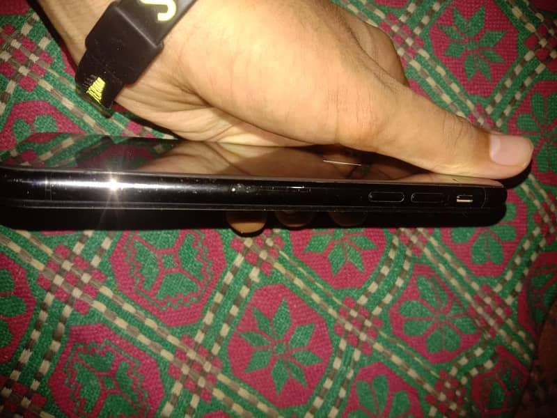 Apple iPhone X 3