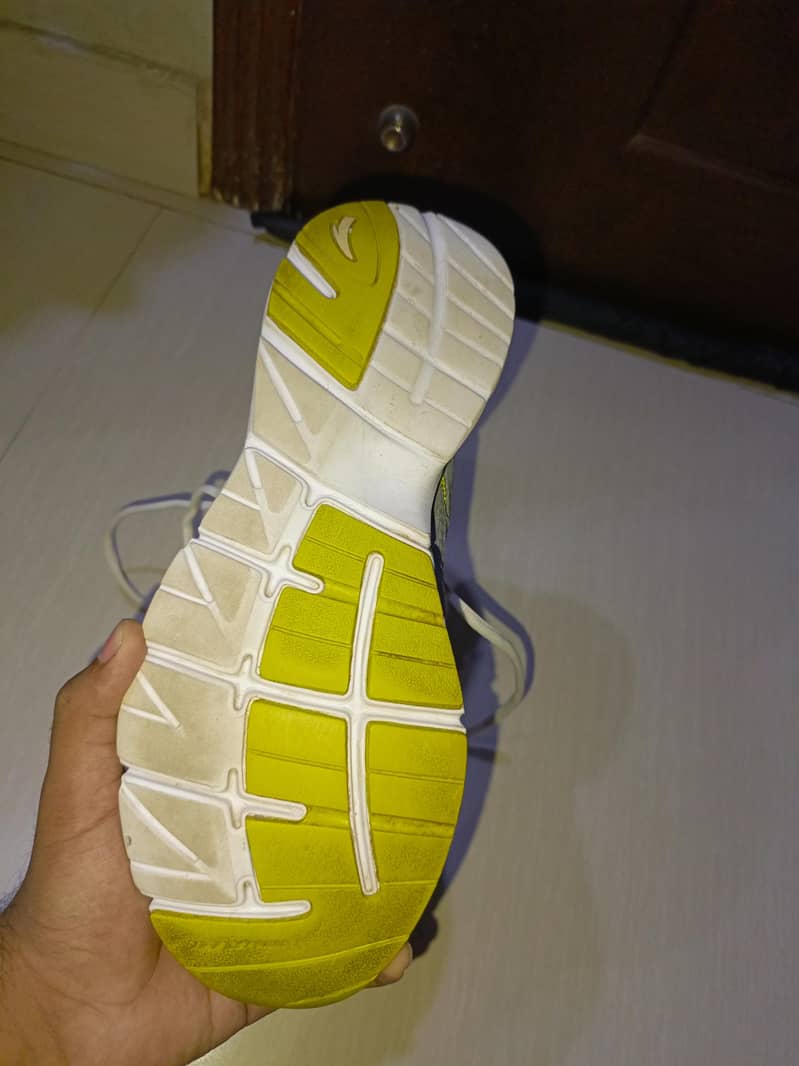 Jogging Shoes 4