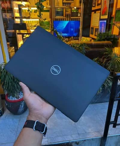 Dell Core i5 11th Generation (Ram 8GB + SSD 256GB) IPS Display Full HD