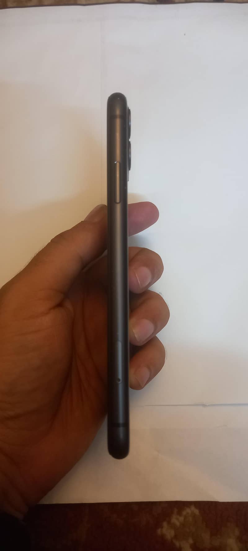 Apple iPhone 11 4