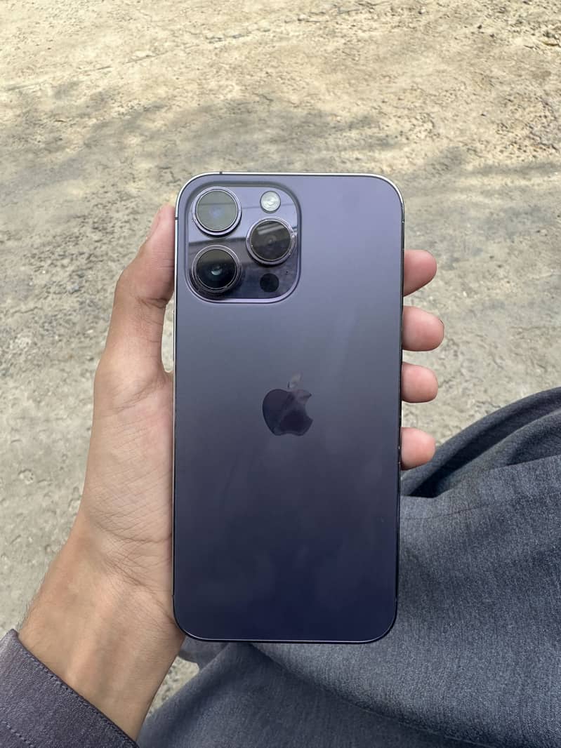 Apple iPhone 14 Pro Max 0