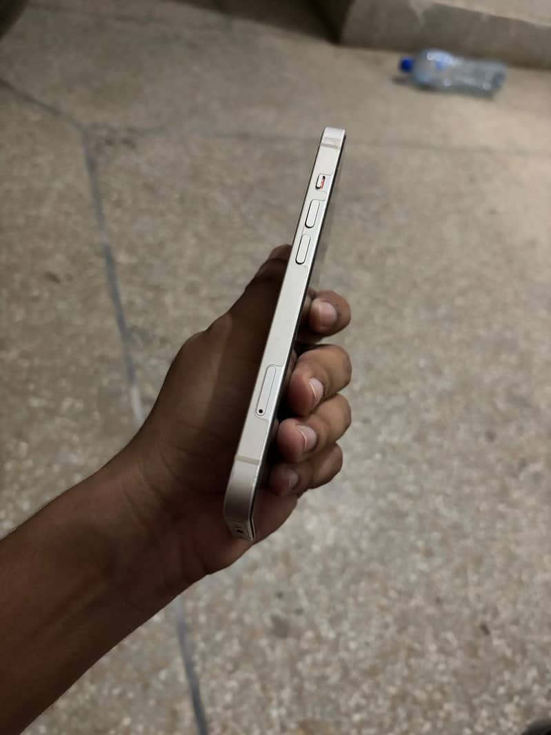 Apple iPhone 14 2