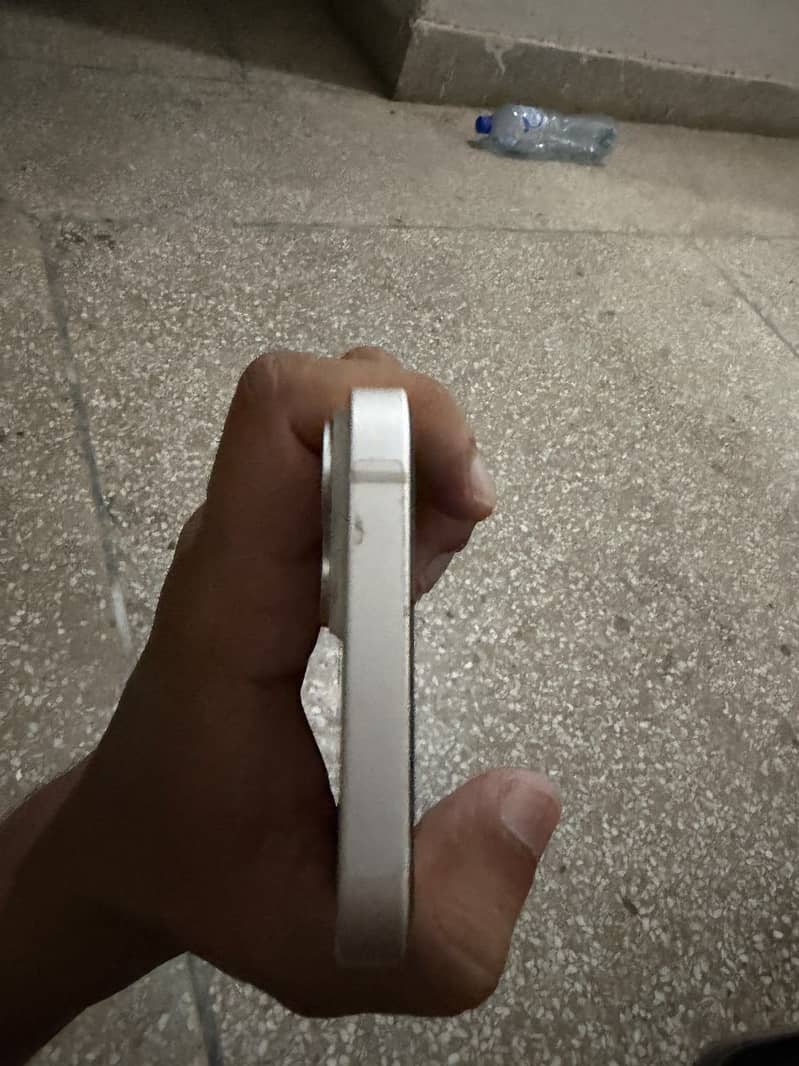 Apple iPhone 14 5