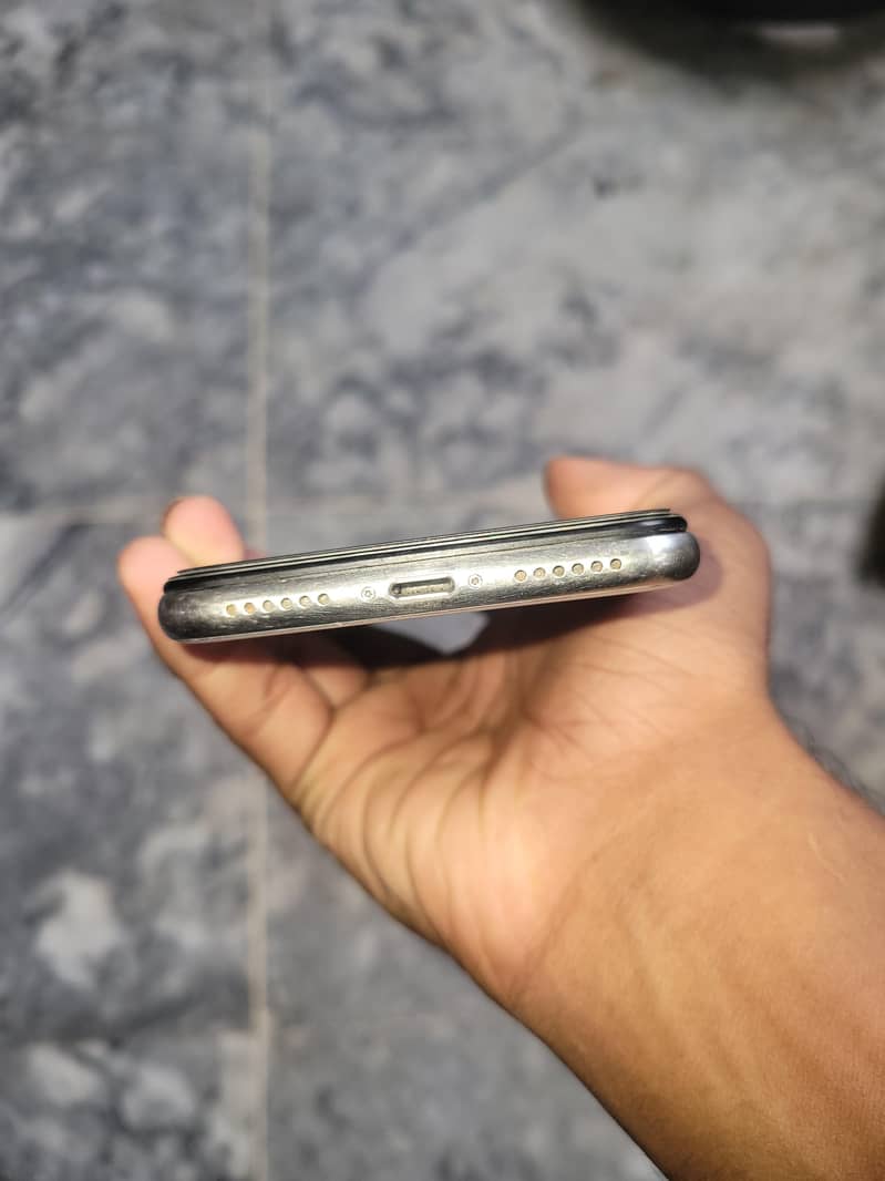 Apple iPhone X 2