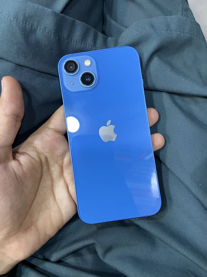 Apple iPhone 13 2