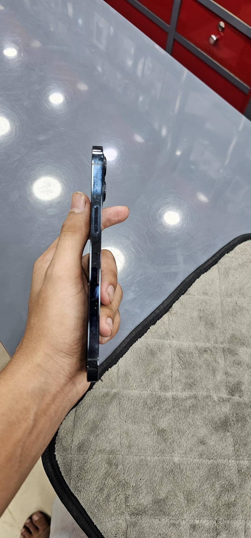 Apple iPhone 12 Pro Max 2