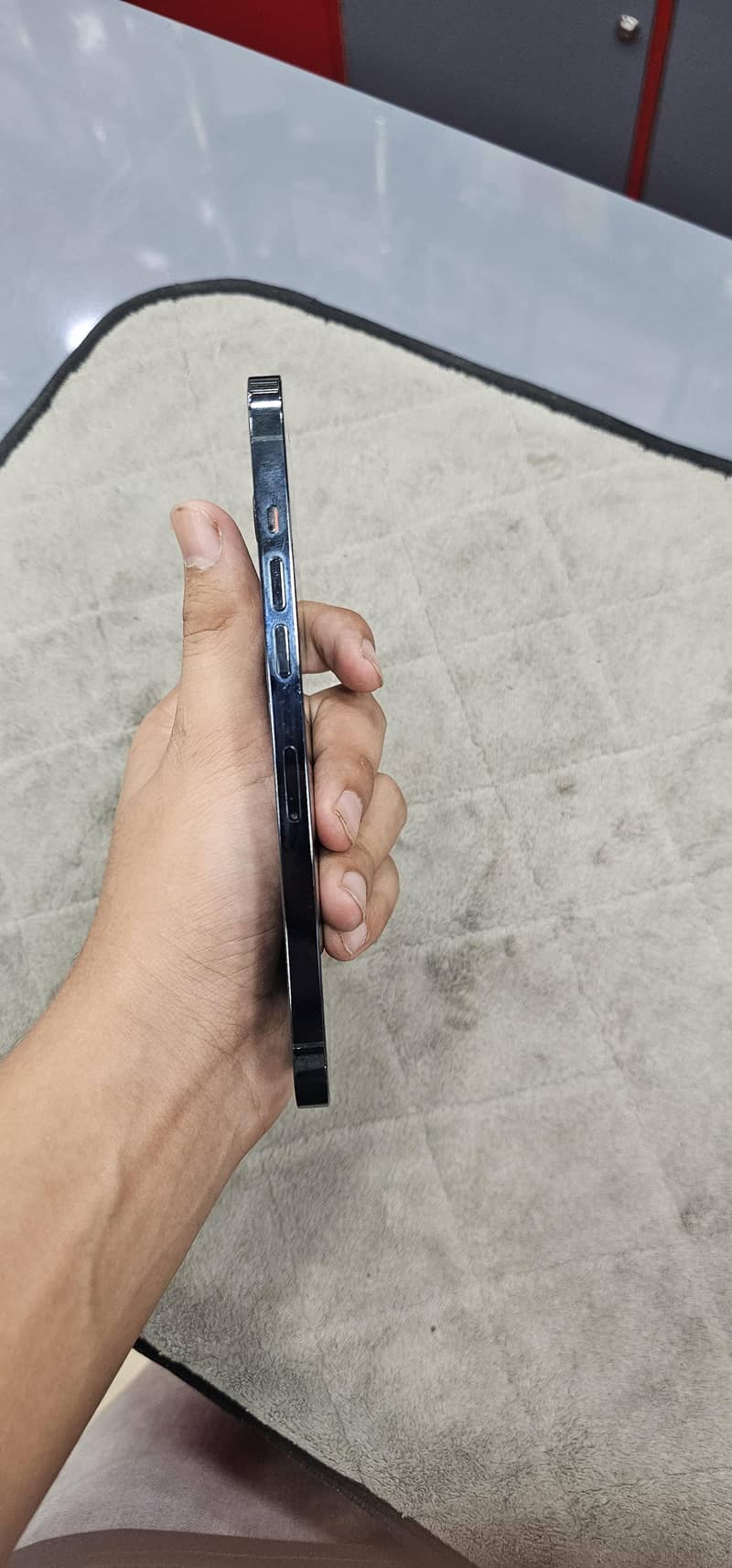 Apple iPhone 12 Pro Max 4