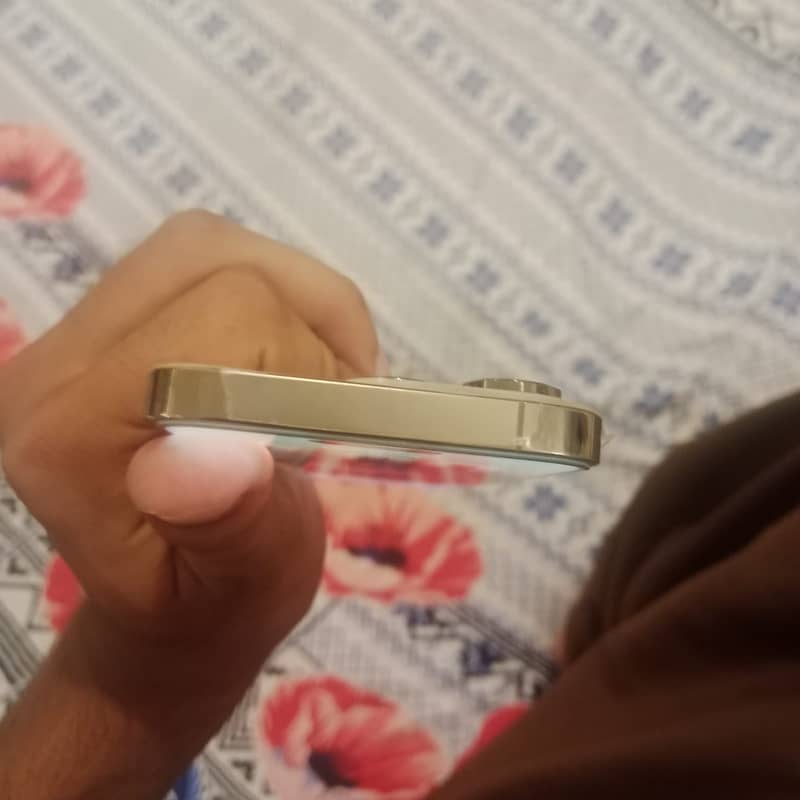 Apple iPhone 14 Pro 5