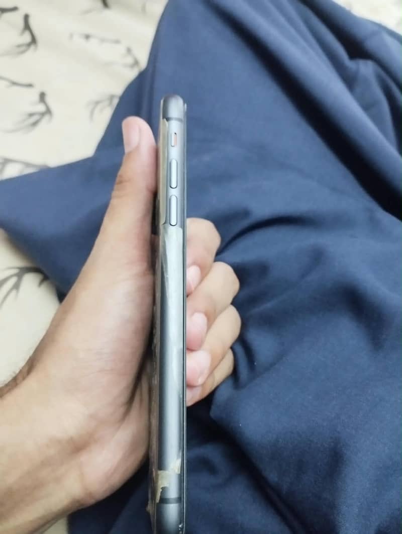 Apple iPhone 11 2