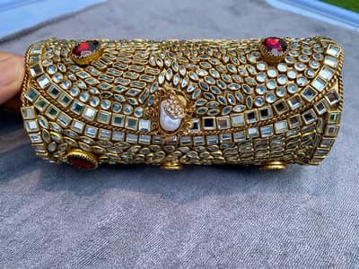 Premium Kundan Hand Clutch – Bridal & Party Wear