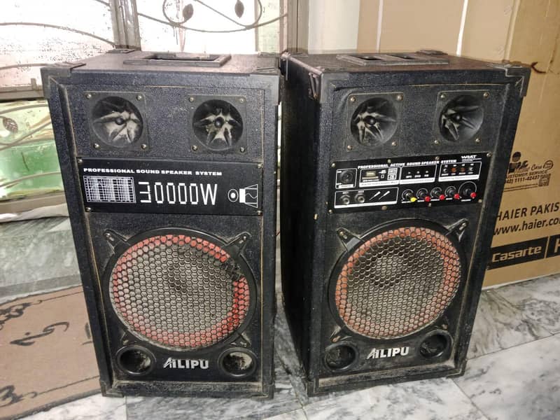 speakers 3