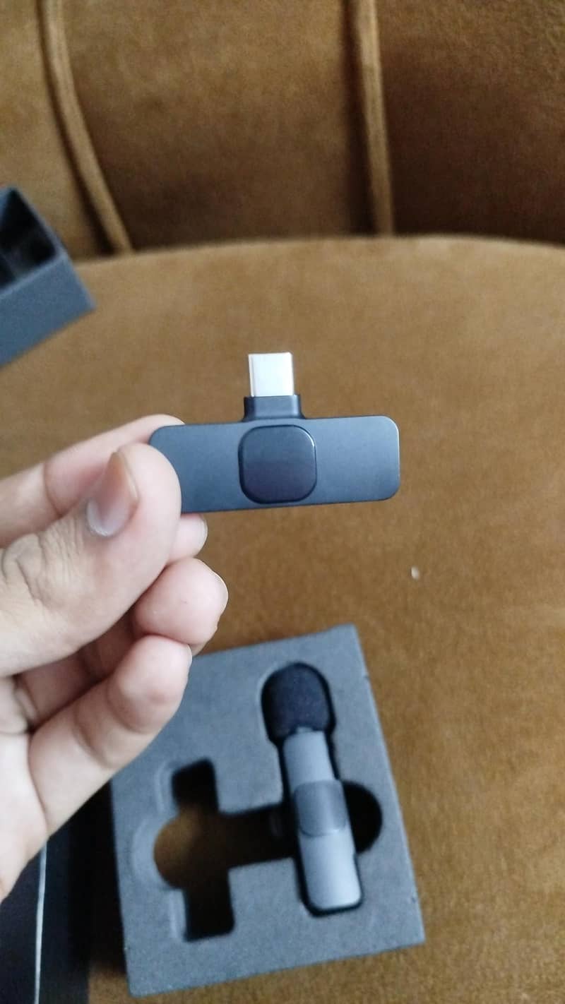 microphone 2
