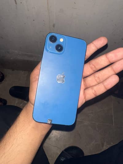 Apple iPhone 13