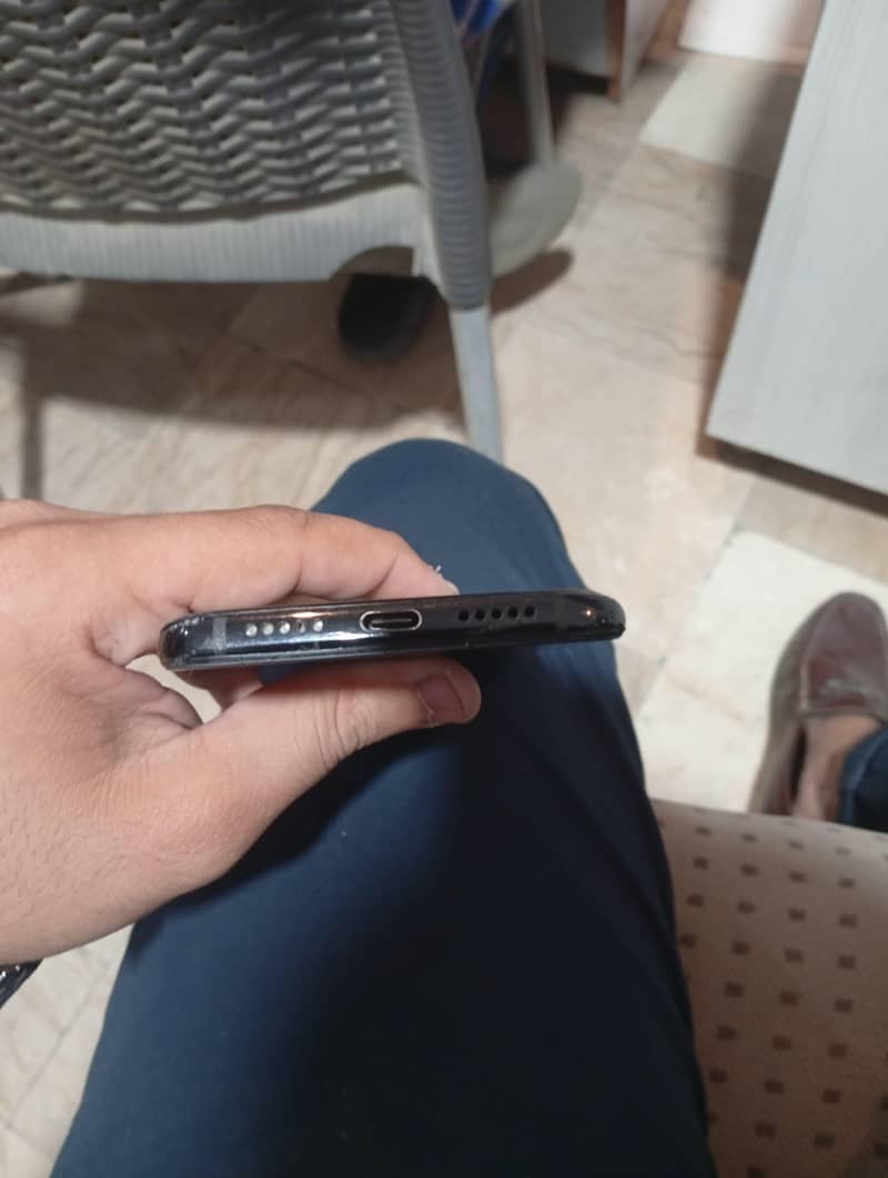 One Plus 6T 3