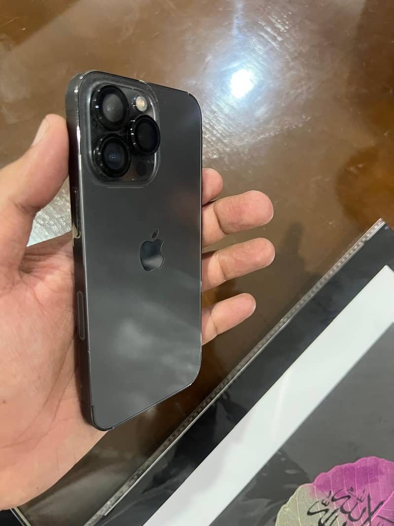 Apple iPhone 13 Pro 1