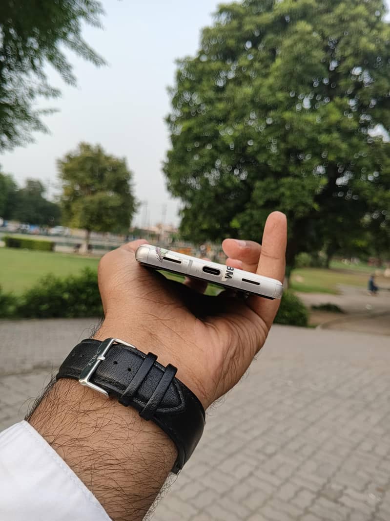 Google Pixel 7a 1