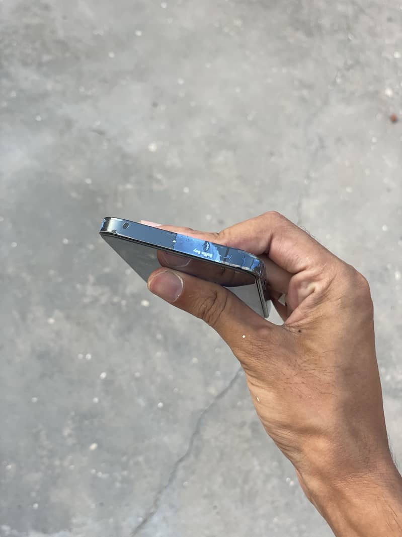 Apple iPhone 12 Pro 1