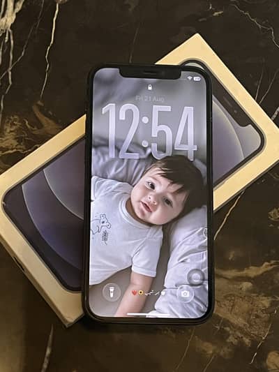 Apple iPhone 12