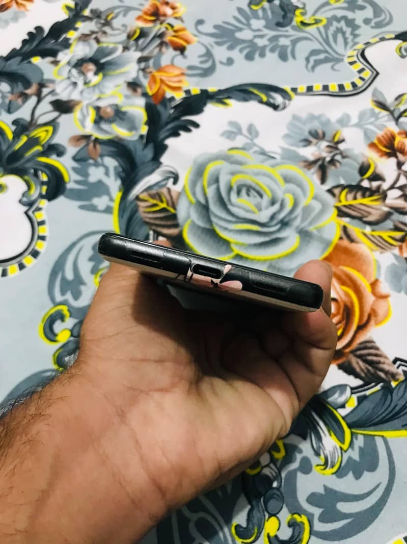 Google Pixel 6a 3