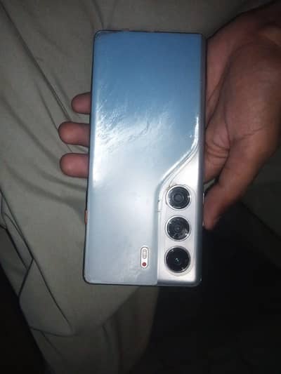 Tecno CAMON 40 Pro