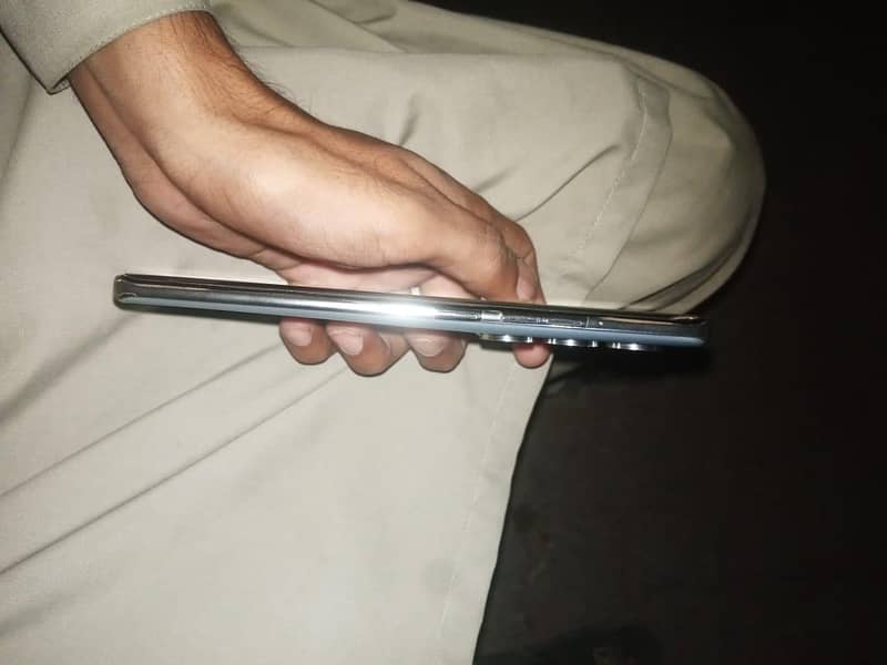 Tecno CAMON 40 Pro 1