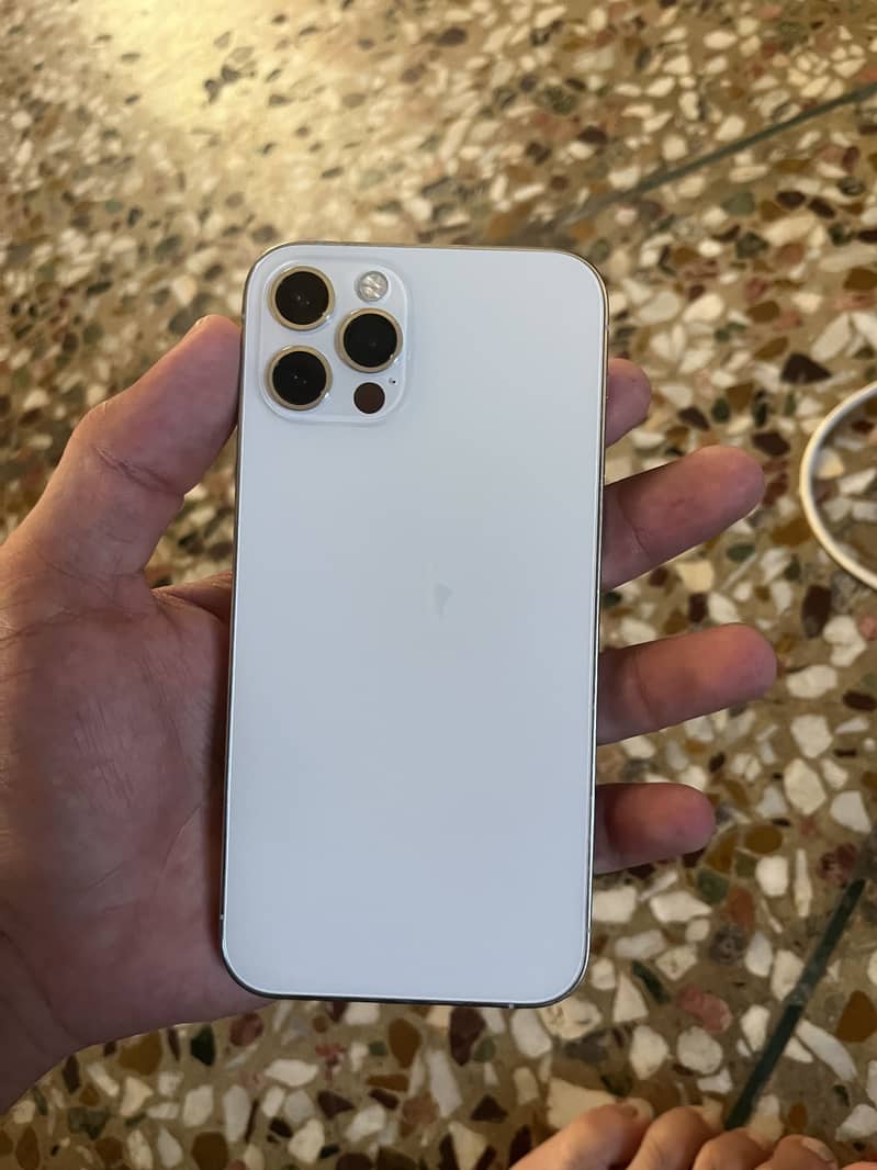 Apple iPhone 12 Pro 2