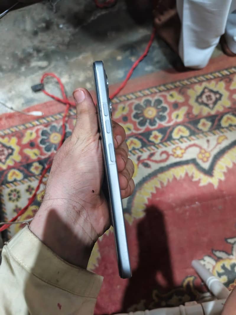 Tecno Spark 40 4