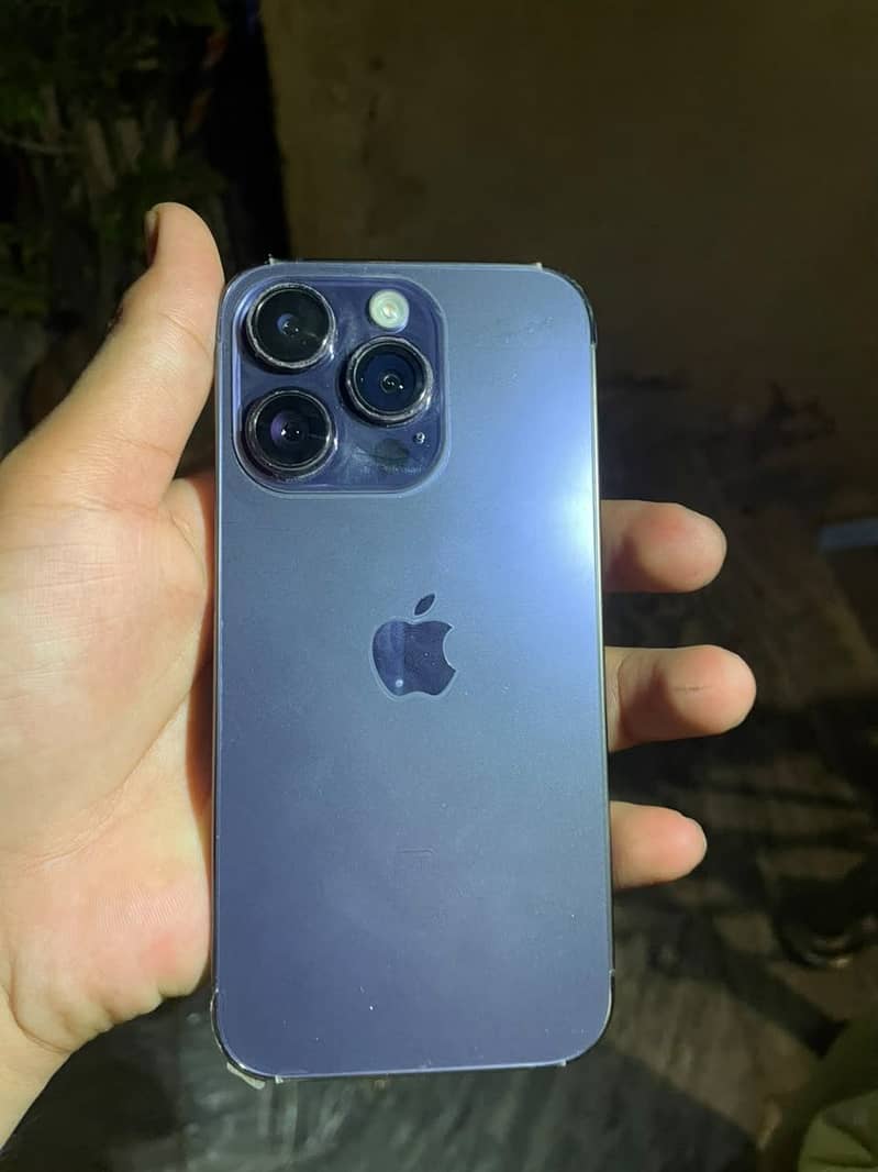 Apple iPhone 14 Pro 0