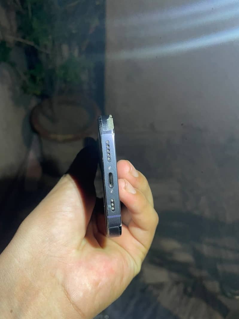 Apple iPhone 14 Pro 4