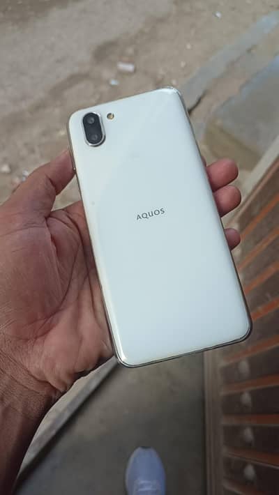 aquos r2 4gb 64gb